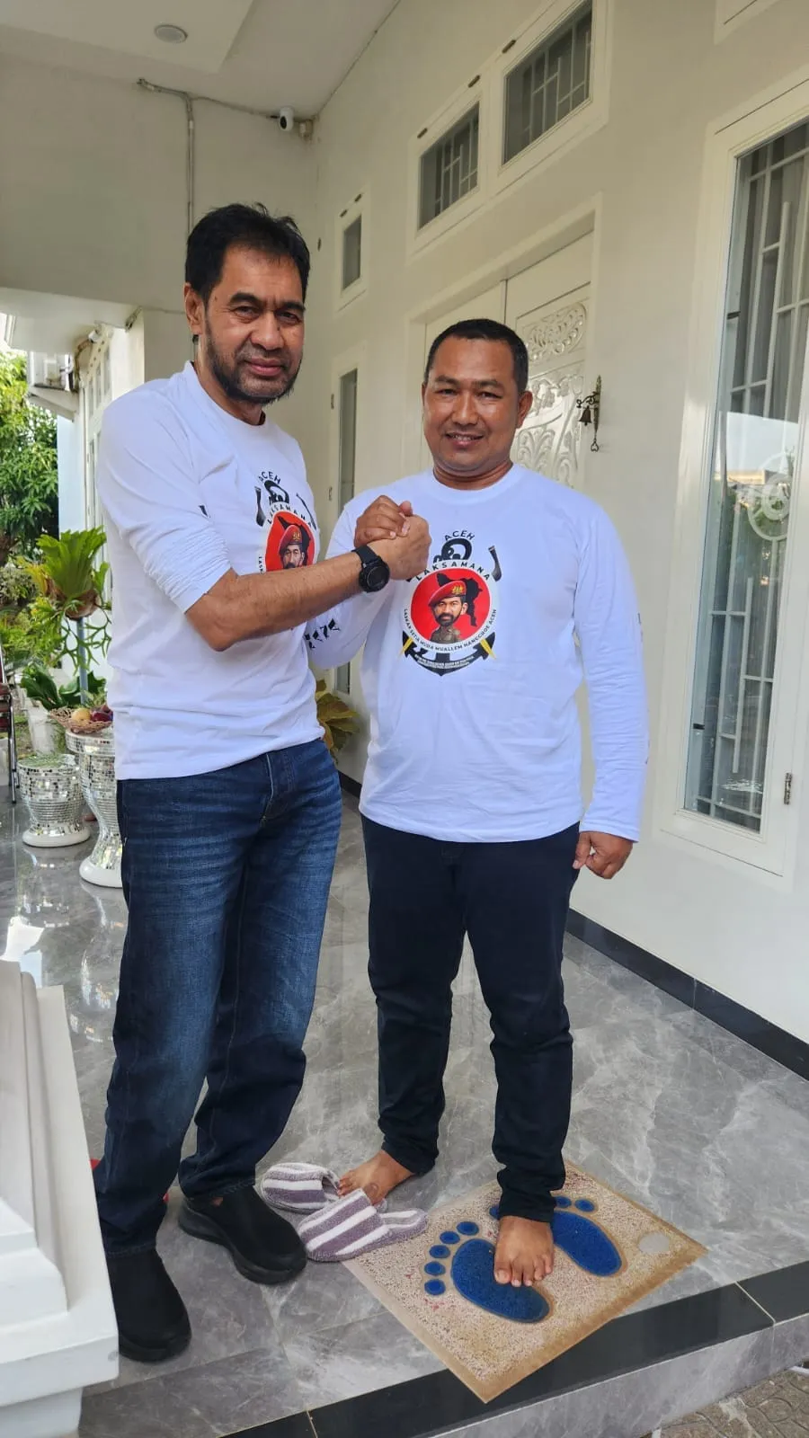 Foto: Ketua LAKSAMANA, Ali Kuba Bersama Mualem