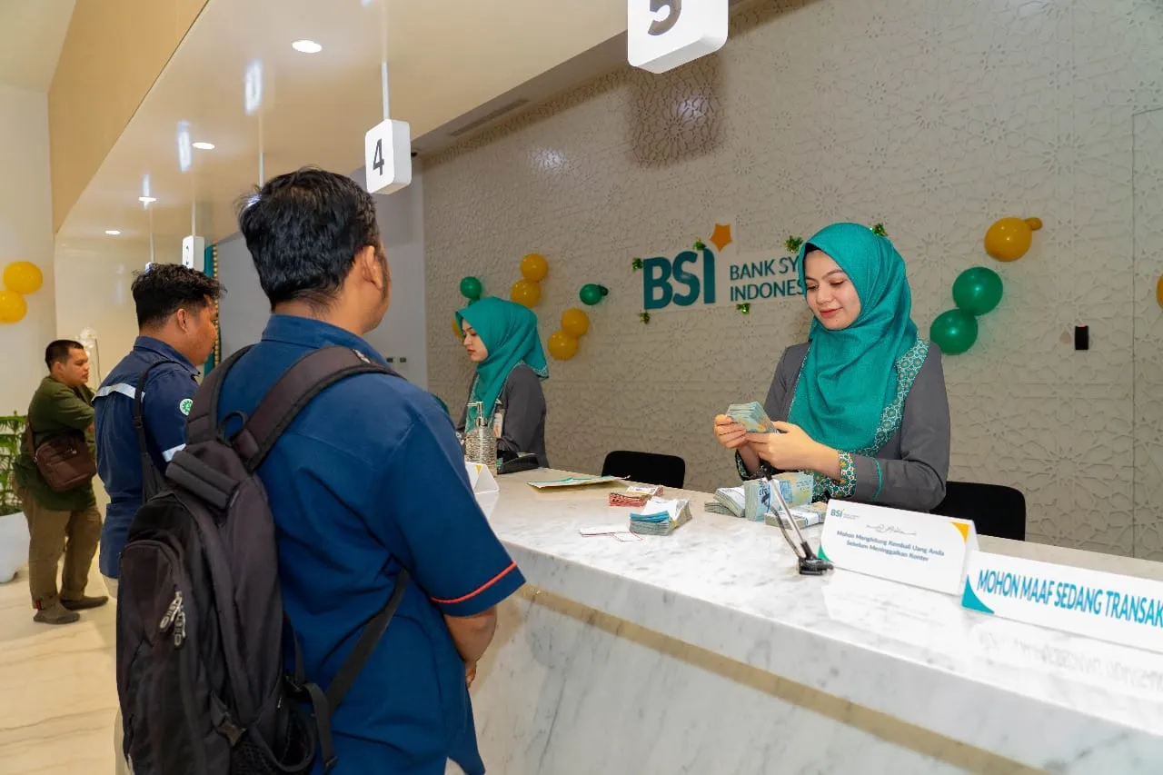 Foto: Ilustrasi Tukar Uang Baru Di BSI