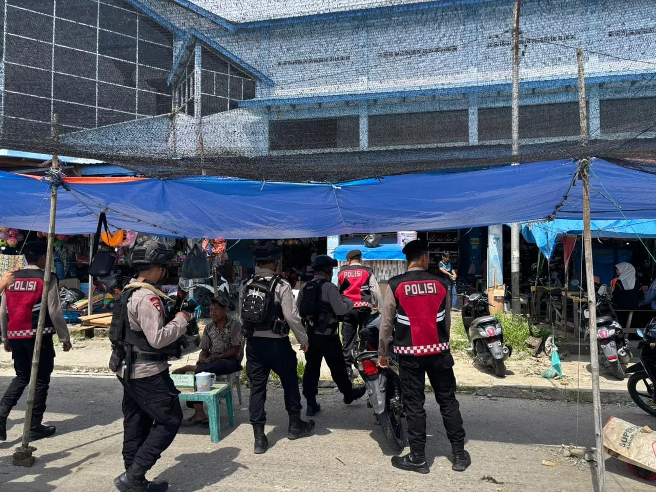 Foto: Sejumlah personil kepolisian saat melakukan patroli di siang hari, Sabtu, 10 Mei 2025, Dok. Humas Polres Subulussalam