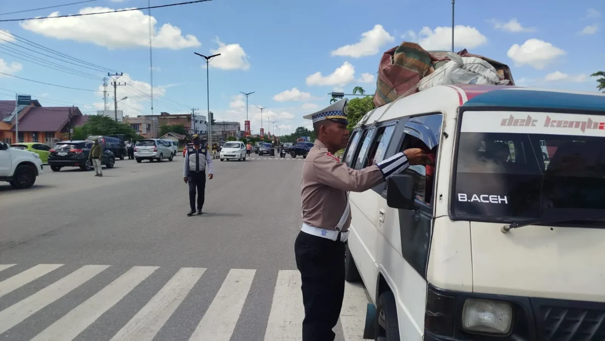 Foto : Razia Operasi Patuh Seulawah 2025 di Simpang Landeng Lhoksukon, Aceh Utara
