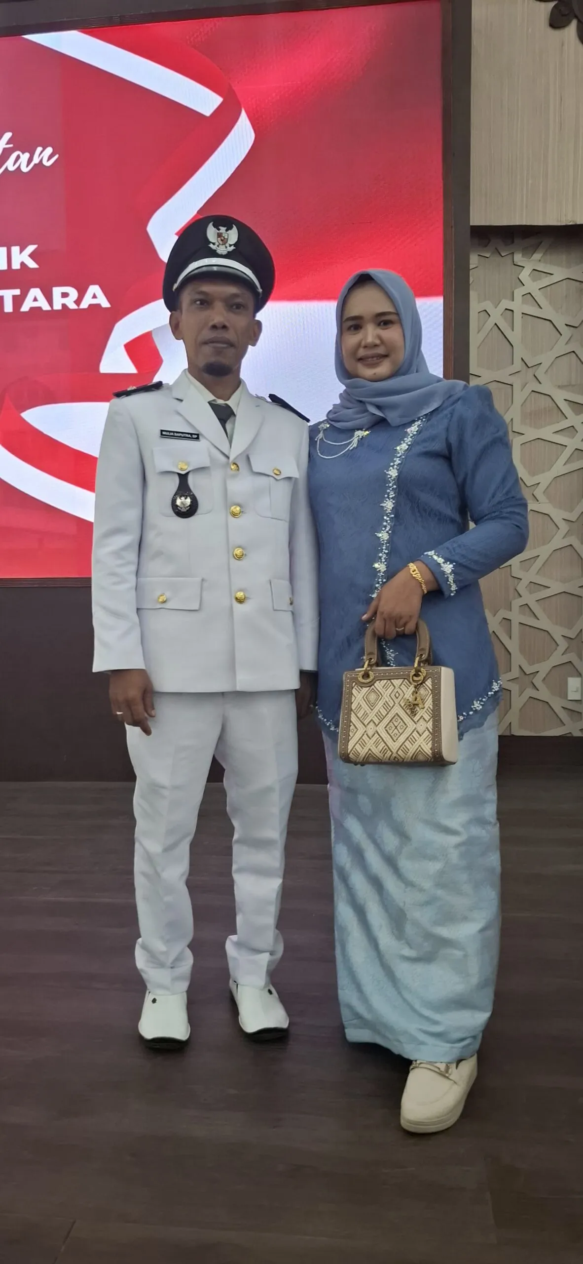 Foto: Geuchik Mulia Bersama Istrinya