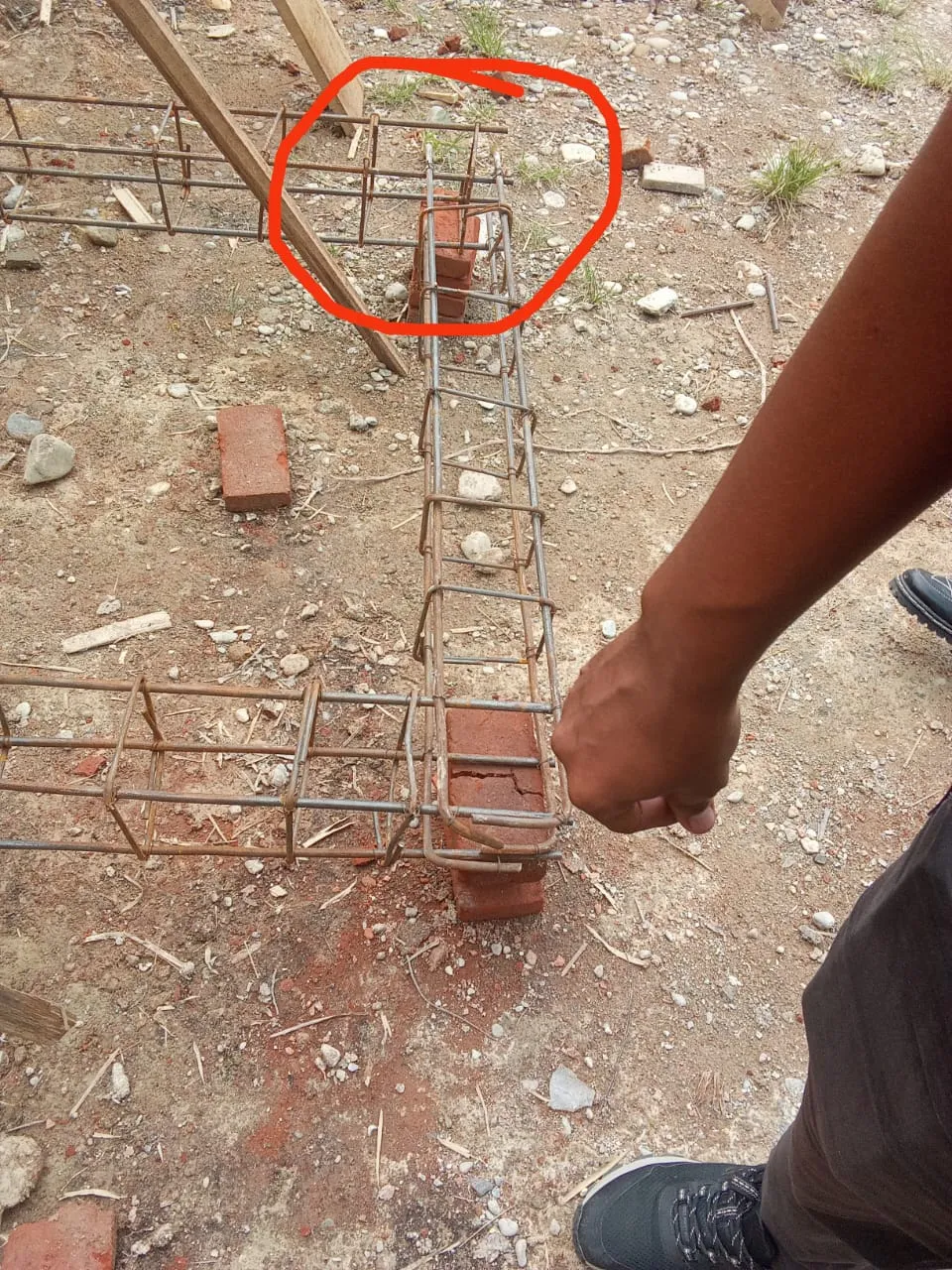 Foto: Kontruksi Diduga Dikerjakan Asal Jadi, SDN 8 Langkahan